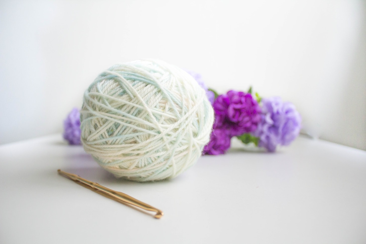 A Guide to Choosing the Perfect Yarn for Your Projects